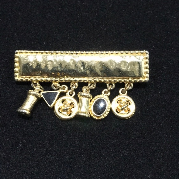 Vintage Hammered Gold Tone Sewers Bar Pin - Picture 1 of 4